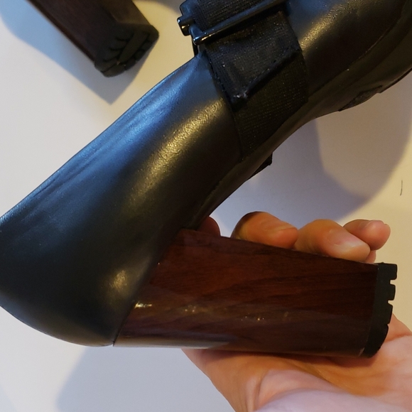 Kenneth Cole Reaction HEELS - Picture 4 of 6